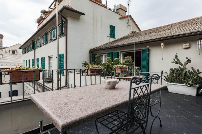 לינה וארוחת בוקר ג'נובה Attico Palazzo Giustiniani מראה חיצוני תמונה